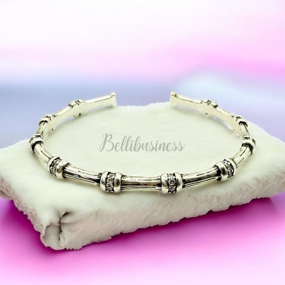 KENDRA SCOTT Maura Vintage Silver Bamboo Cuff Bracelet In White Crystal - Picture 3 of 5